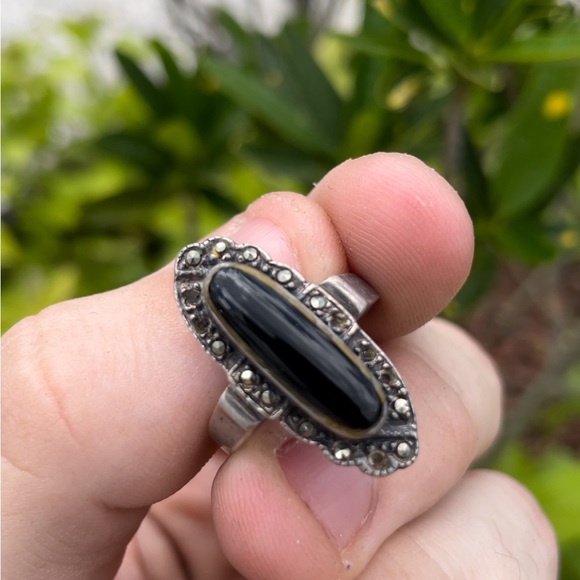Vintage Black Onyx Marcasite Silver Ring - Picture 4 of 4